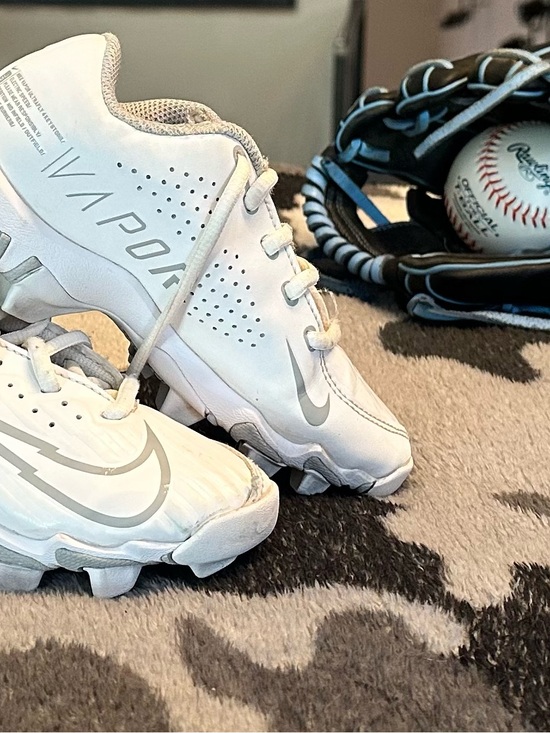 Nike Other - Nike Kids White and Light Gray Vapor Baseball Cleats (cleats only for sale)